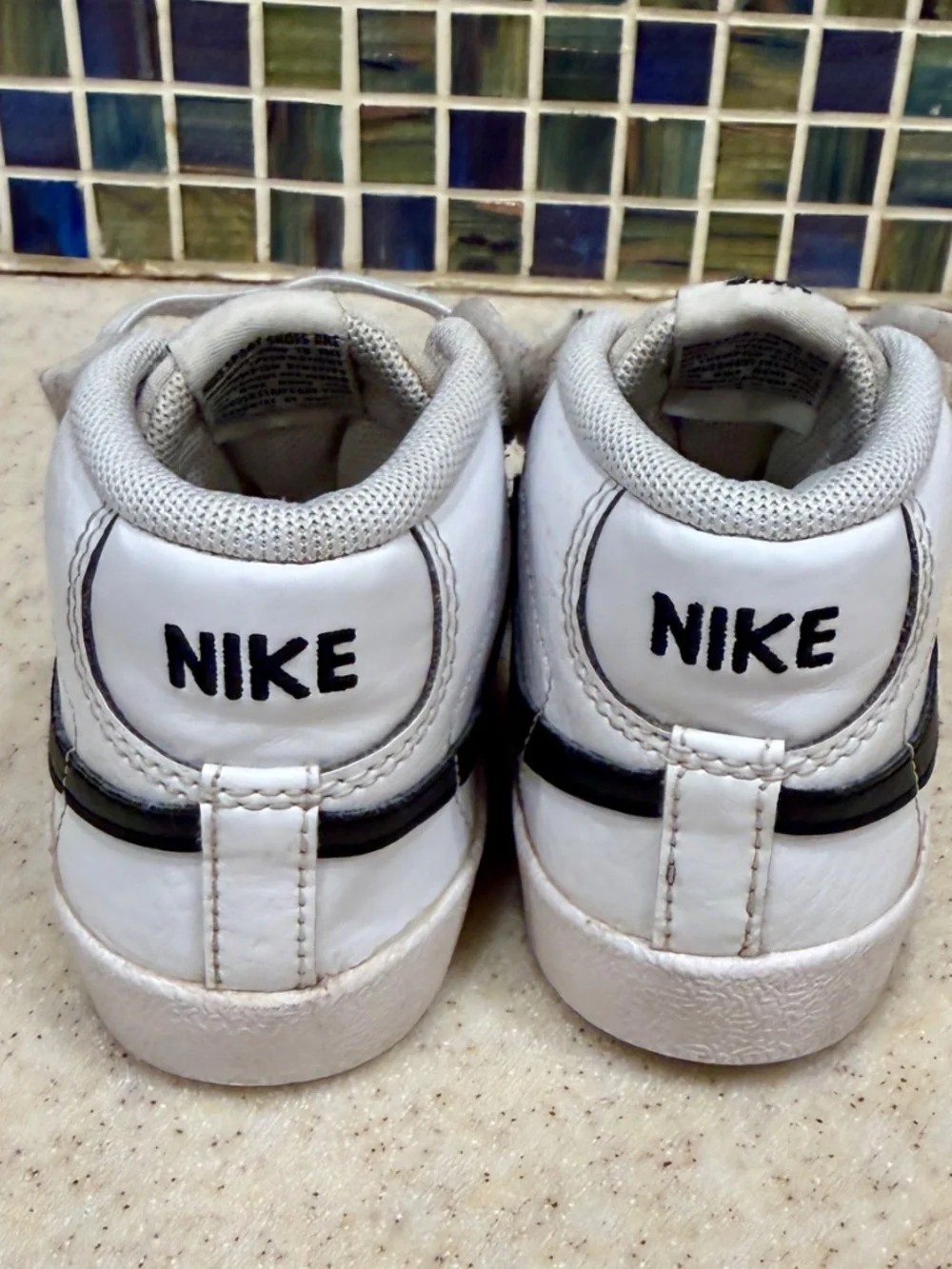 Nike uppers toe